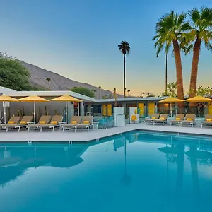 Resort Twin Palms - A Gay Men's